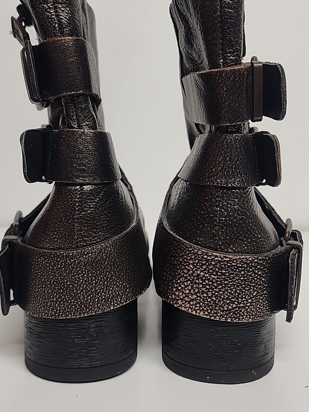 Kenneth Cole Reaction Metallic Bronze Buckle Ankle Boots Size 8.5 Moto Biker - Picture 5 of 13